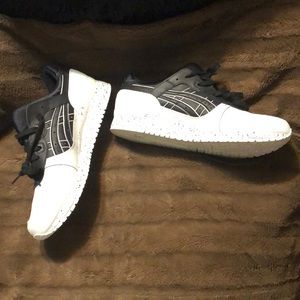 SOLD!!! ASICS Gel Lyte III Split Tongue Sneakers.